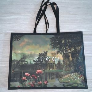 Gucci Garden Limited Paper bag